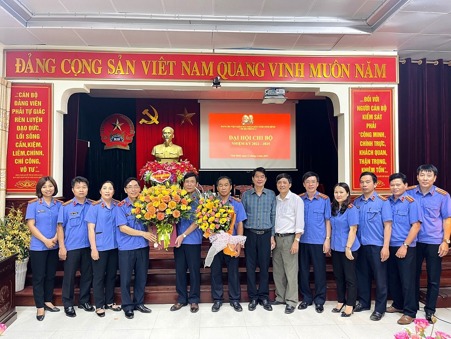 Phòng 2 – VKSND tỉnh Ninh Bình tổ chức thành công đại hội Chi bộ nhiệm kỳ 2022 – 2025